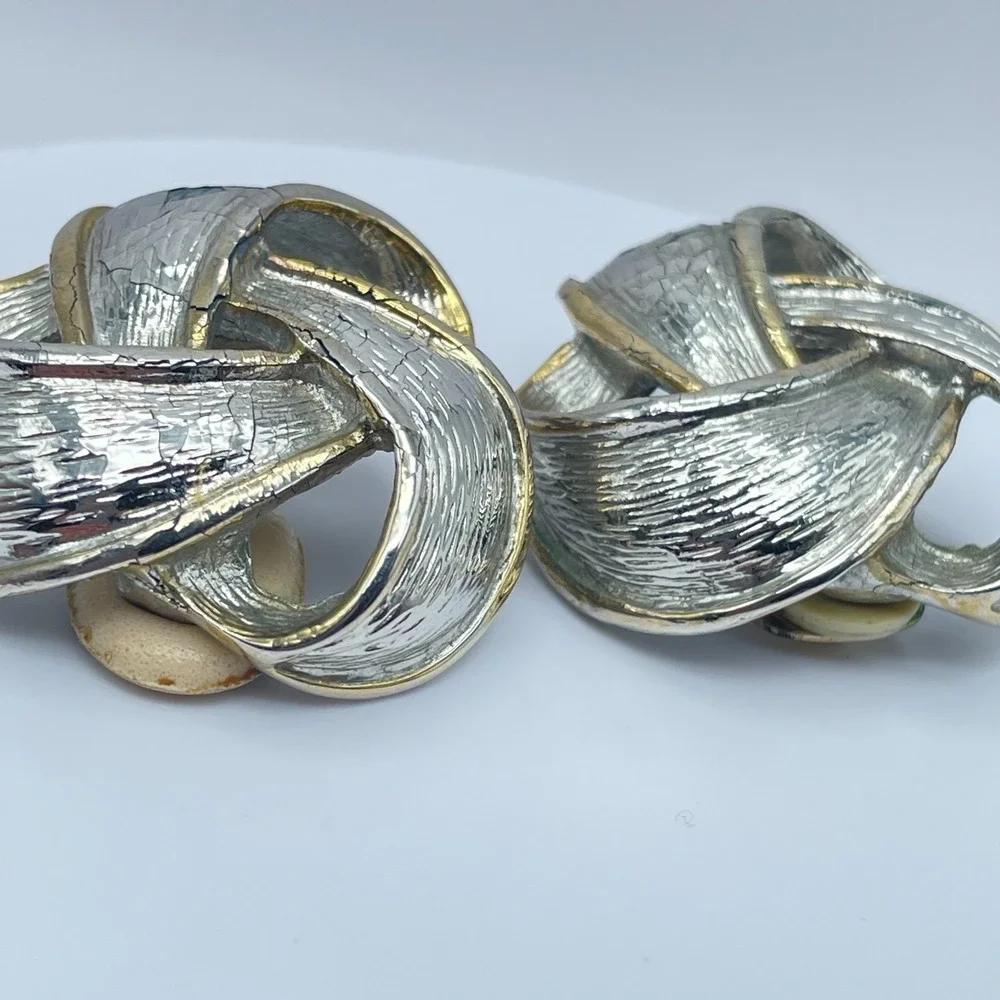 Vintage 90s Silver Tone Knot Textured Earrings Statement Women's Classic Jewelry